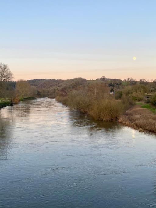 Cosy Cottage On Banks Of River Wye Foy Экстерьер фото