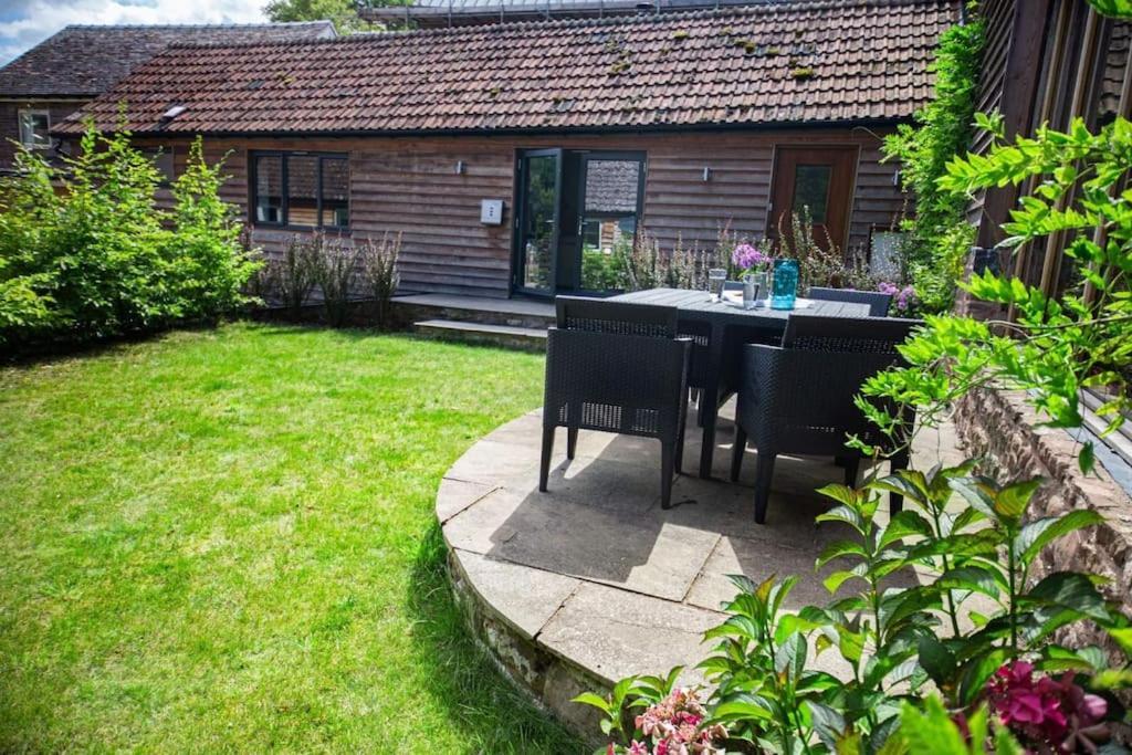 Cosy Cottage On Banks Of River Wye Foy Экстерьер фото